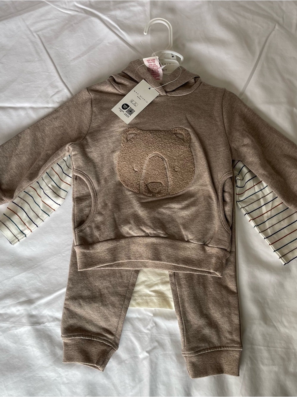 Max Studio three-piece bear cub sweat suit teddy-embroidered bear hoodie 12M NWT